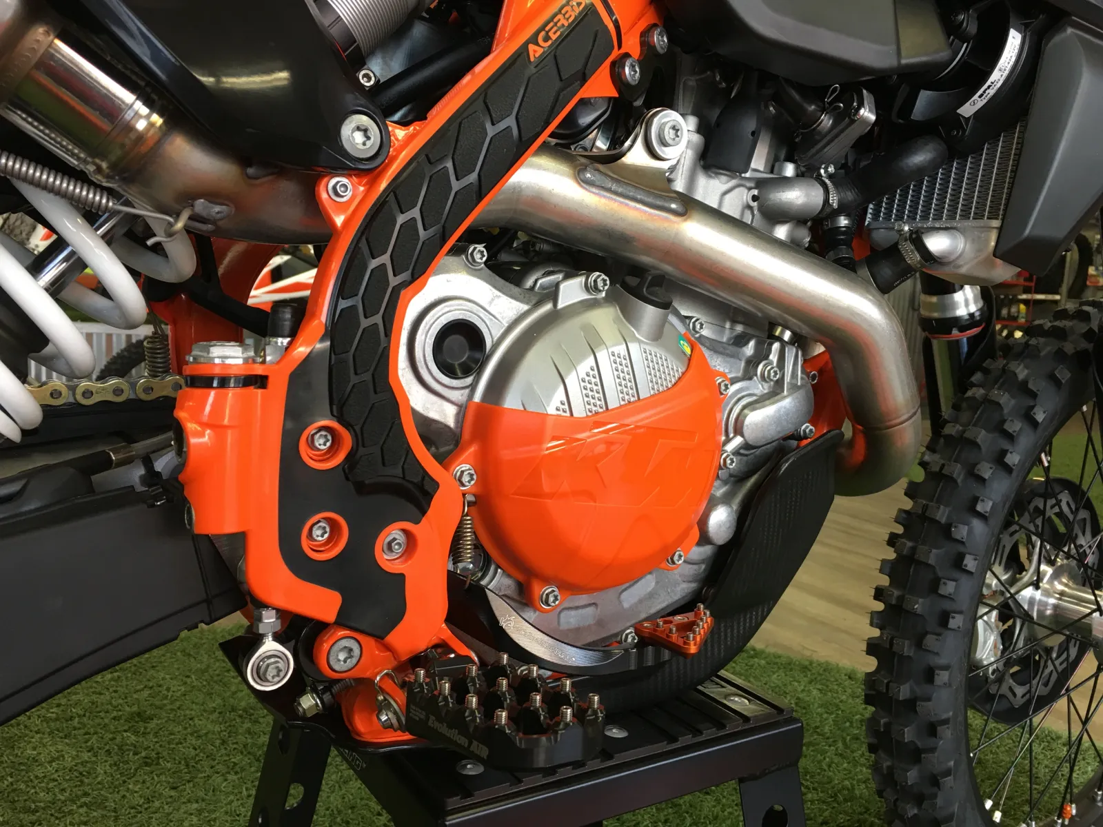 Foot controls